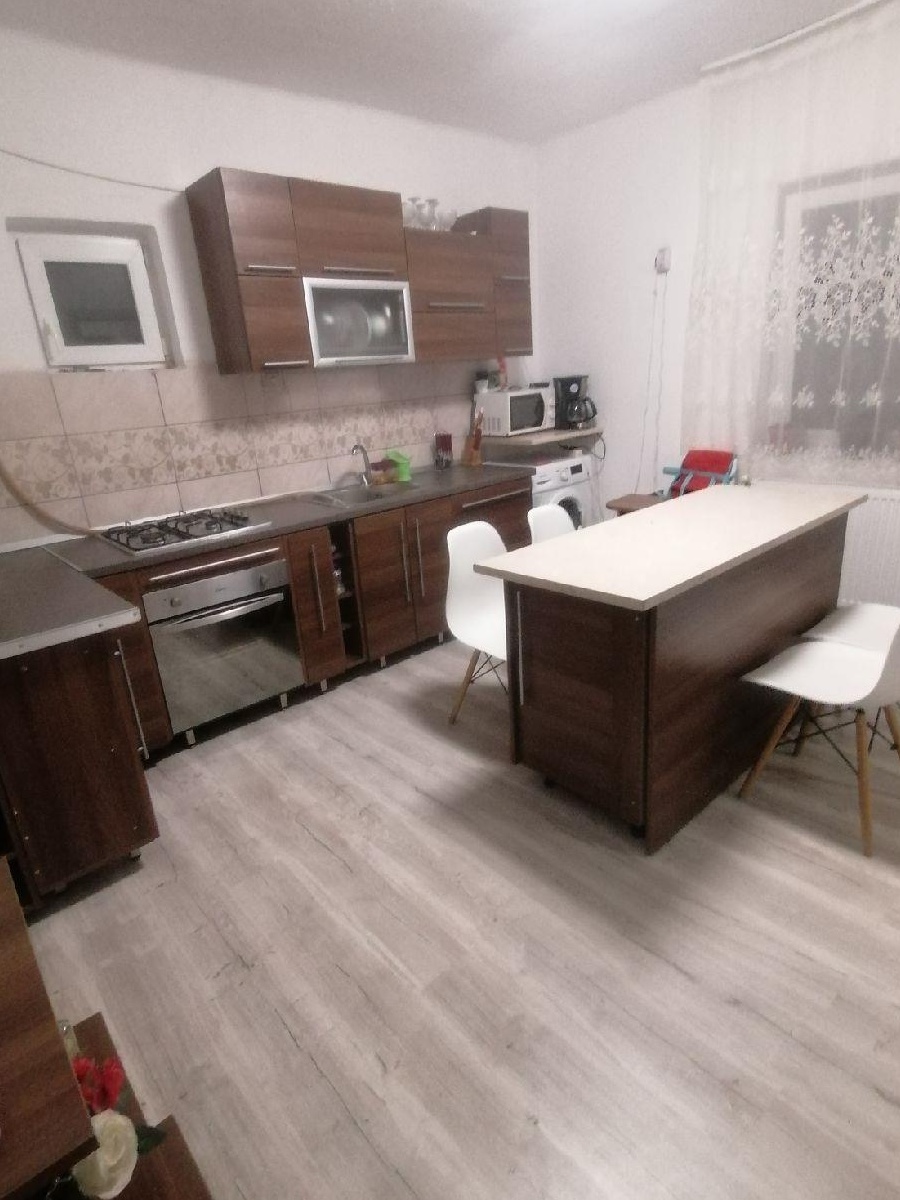 Vand casa in Turda, zona centrala