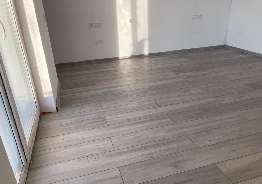 Vând casa la cheie cu 3 camere în Sântandrei