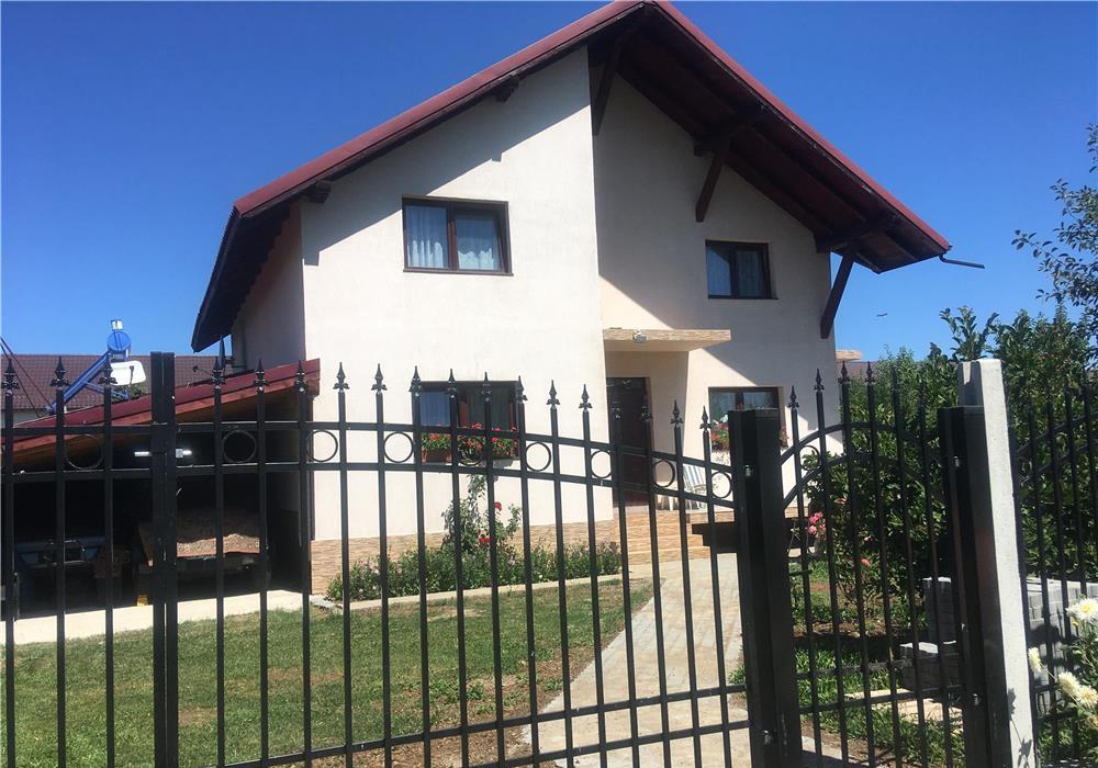 Vand casa noua