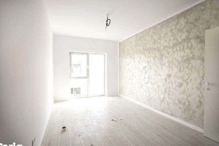 vand casa p+1 , 4 cam 2 bai, finisaje alegere