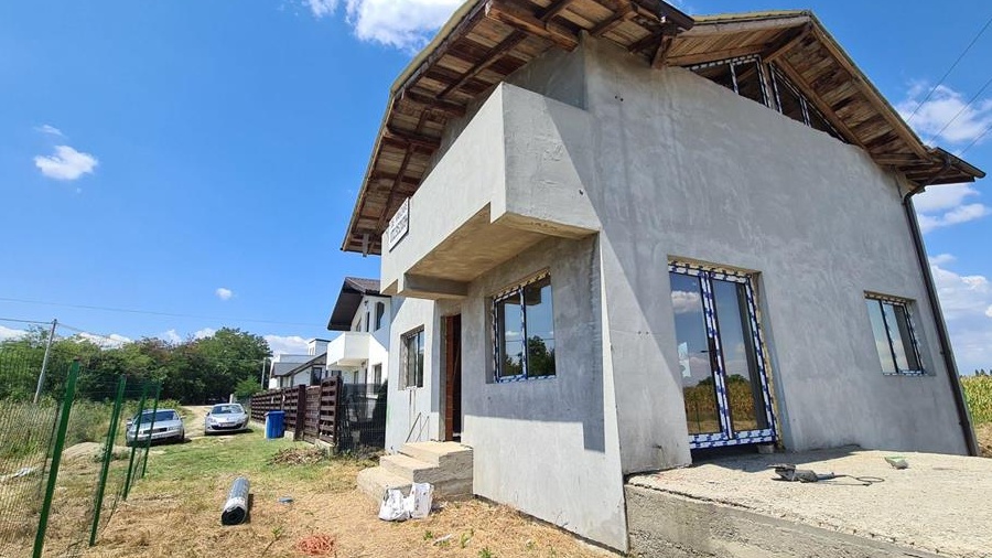 Vand casa P+1, Peris, Cocioc la 2 km de DN1, imediat dupa Saftica
