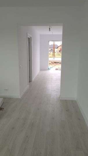 Vand CASA PARTER-noua cu Mutare Imediata
