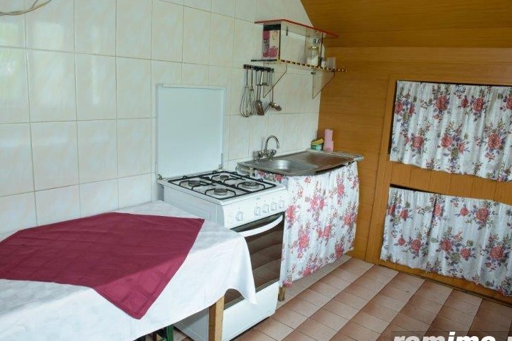 Vând casa Rucar-Argeș, preț de apartament!!! 350 mp