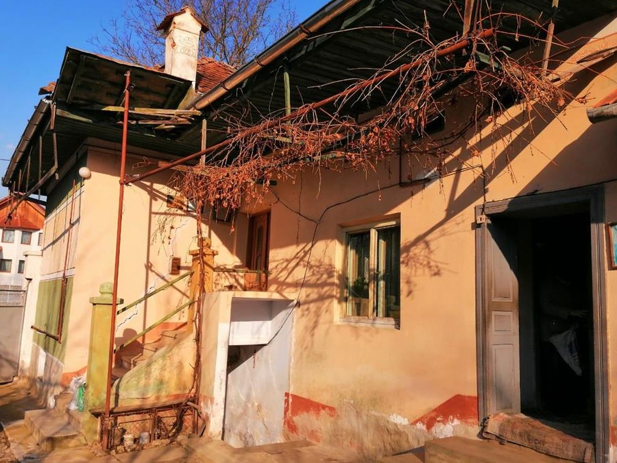 Vand casa sat Mandra, Jud Brasov