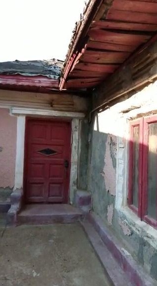 Vand casa veche, demolabila