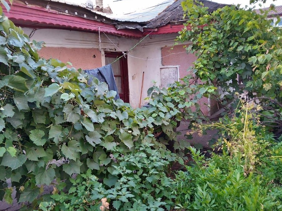 Vand casa veche, demolabila