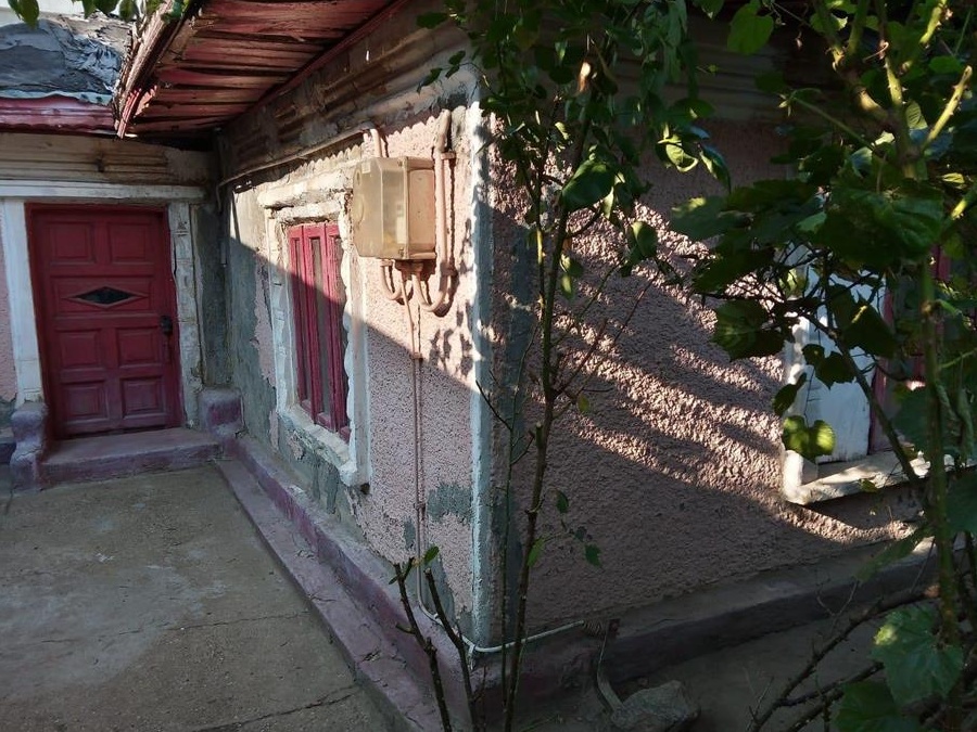 Vand casa veche, demolabila