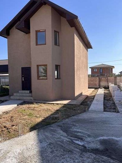 Vand casa zona Damila