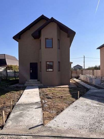 Vand casa zona Damila