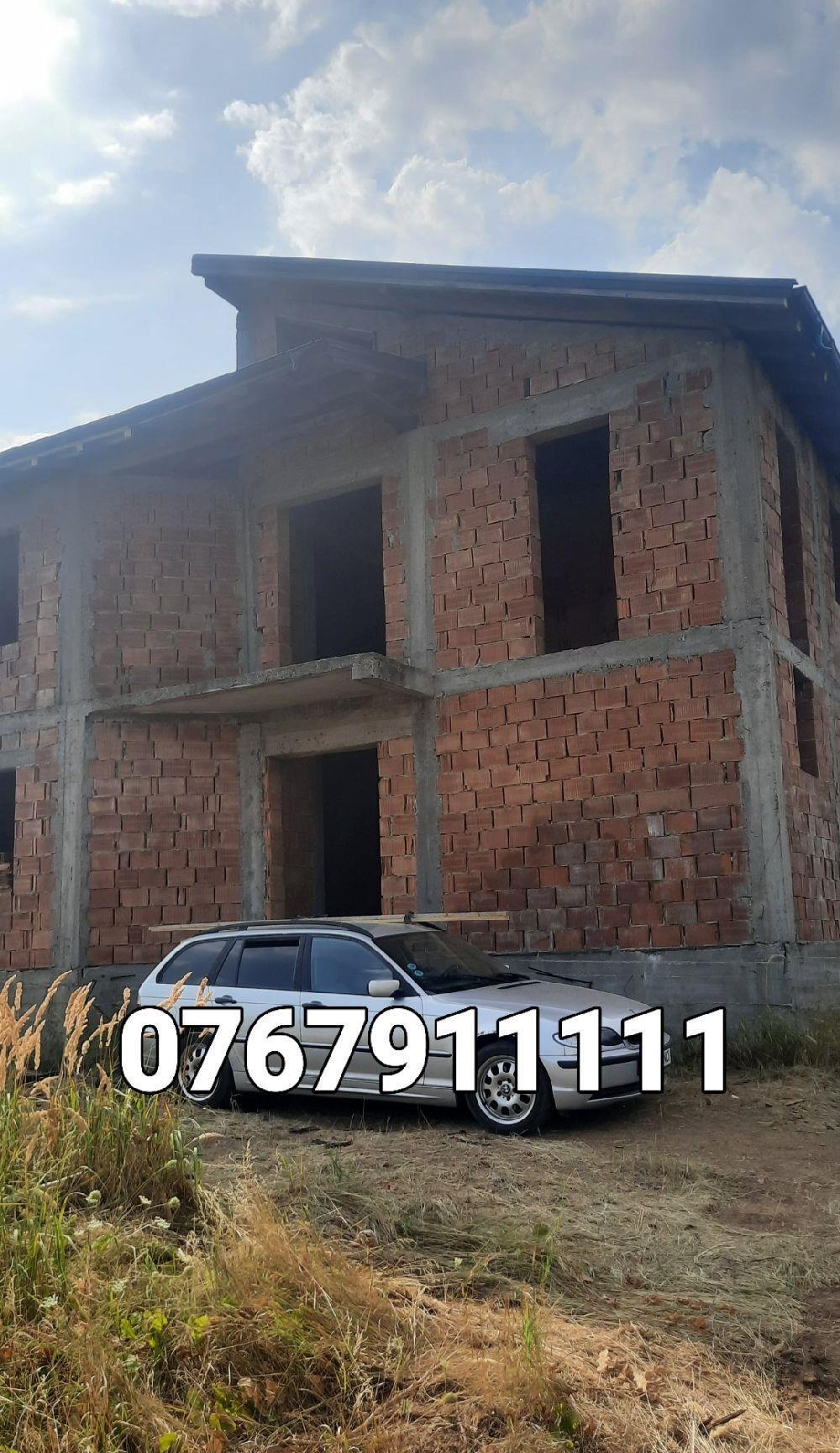 vând case  zona selgros craiova si damilasi terenuri detalii in privat