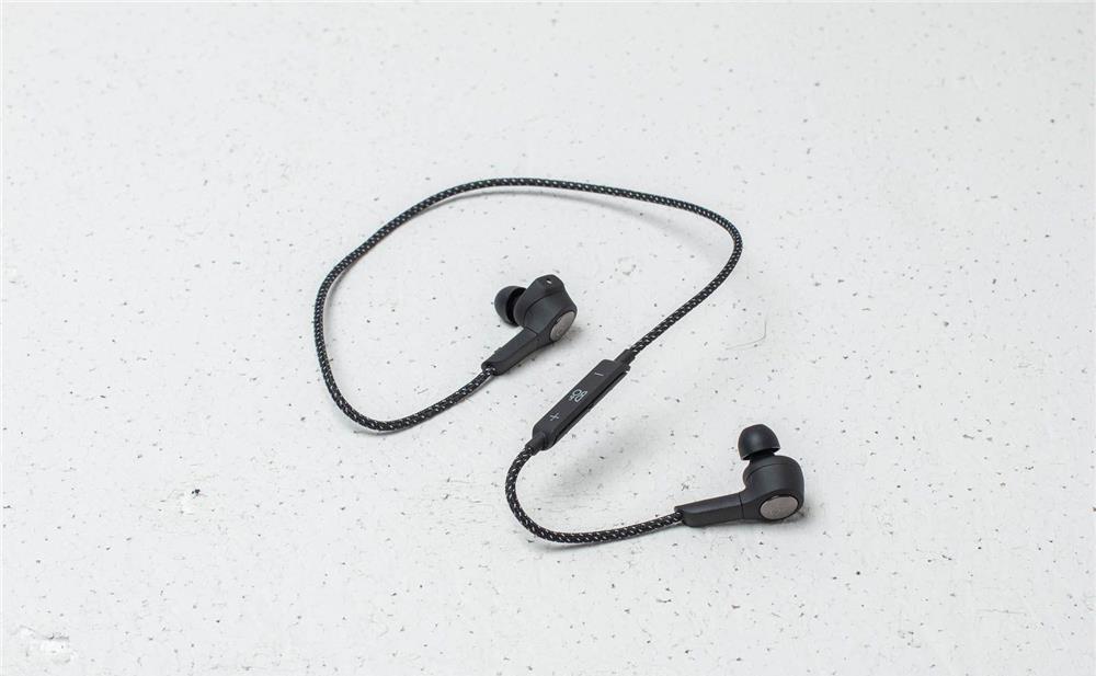 Vand casti Bang&Olufsen Beoplay H5