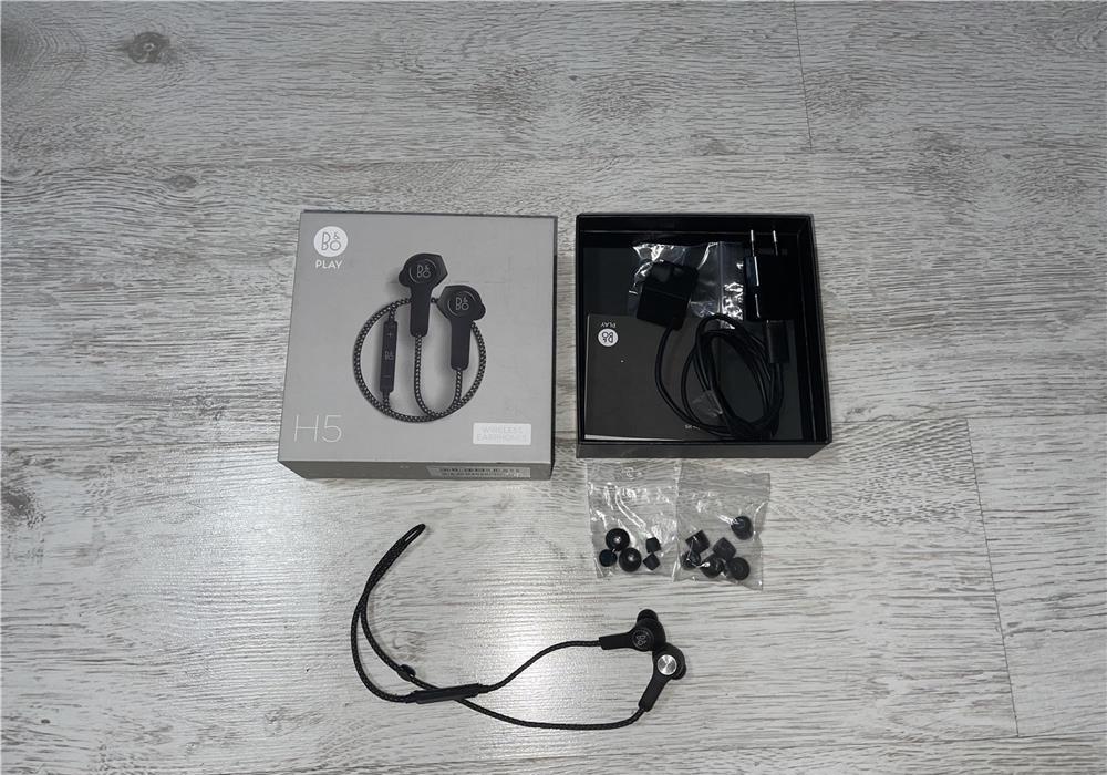 Vand casti Bang&Olufsen Beoplay H5