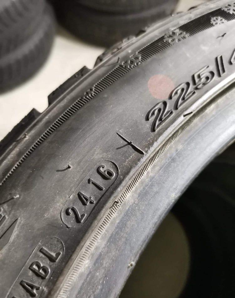 Vand cauciucri all season aproape noi 225/40/r18
