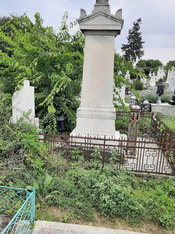Vand cavou cu 2 locuri + monument funerar (Craiova, cimitir Ungureni)