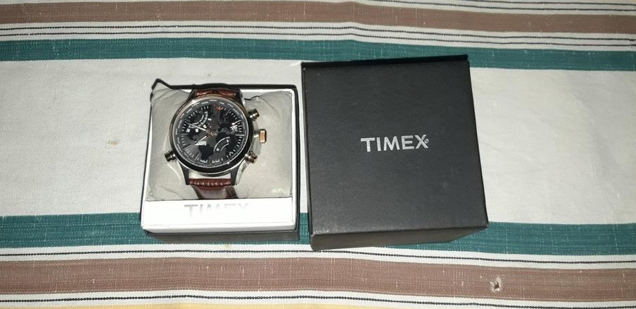 vand ceas timex!