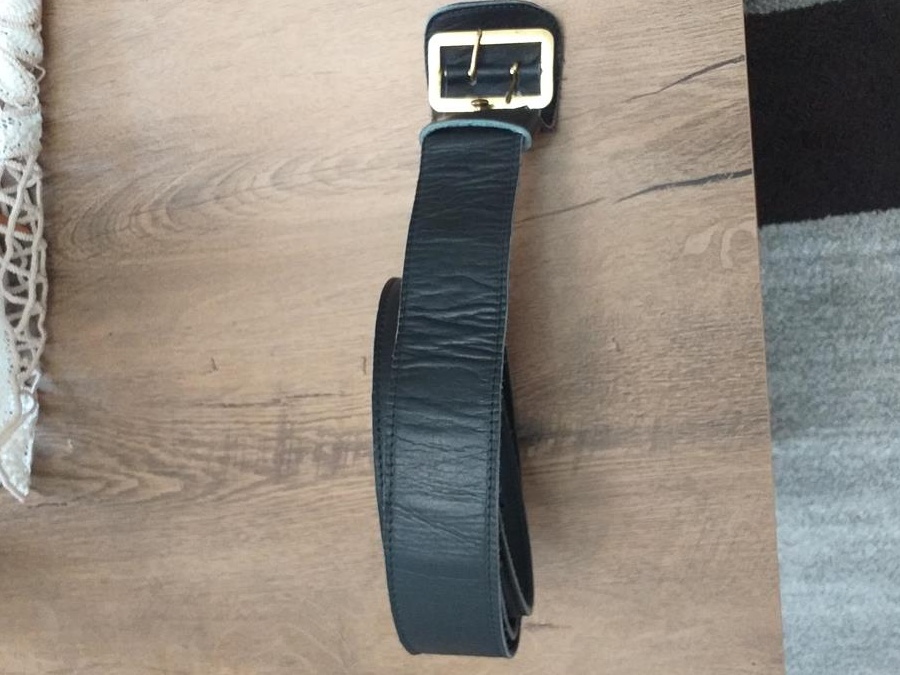VÂND CENTURĂ DIN PIELE,ESTE NOUA TEL: .DOAR CU PREDARE PERSONALĂ ÎN DROBETA TURNU SEVERIN.