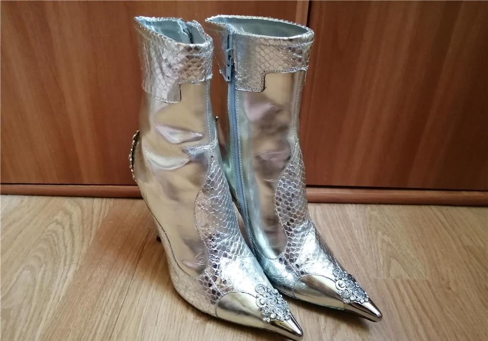Vand cizmulite SABRES, argintii, din piele naturala, nr.36.