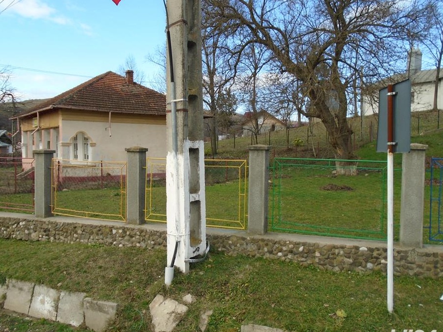 Vând clădire localitatea Policiori com. Scortoasa jud. Buzău