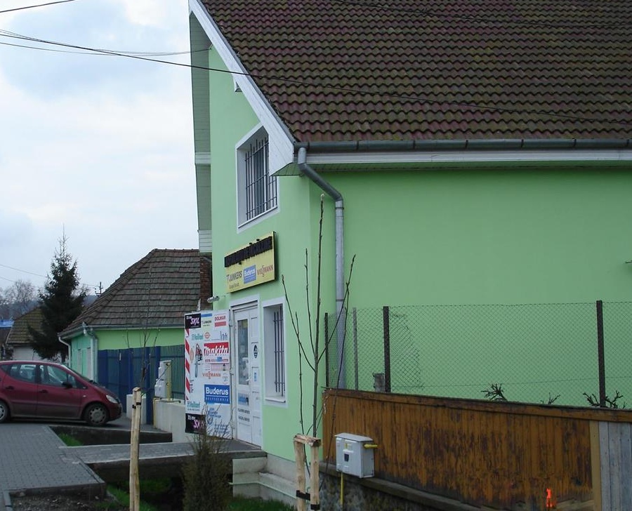 Vand cladire si teren 4512 mp str. Dezrobirii Tg. Mures