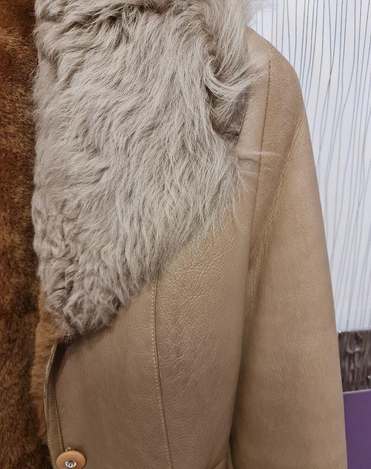 Vând cojoc femei din blană naturala