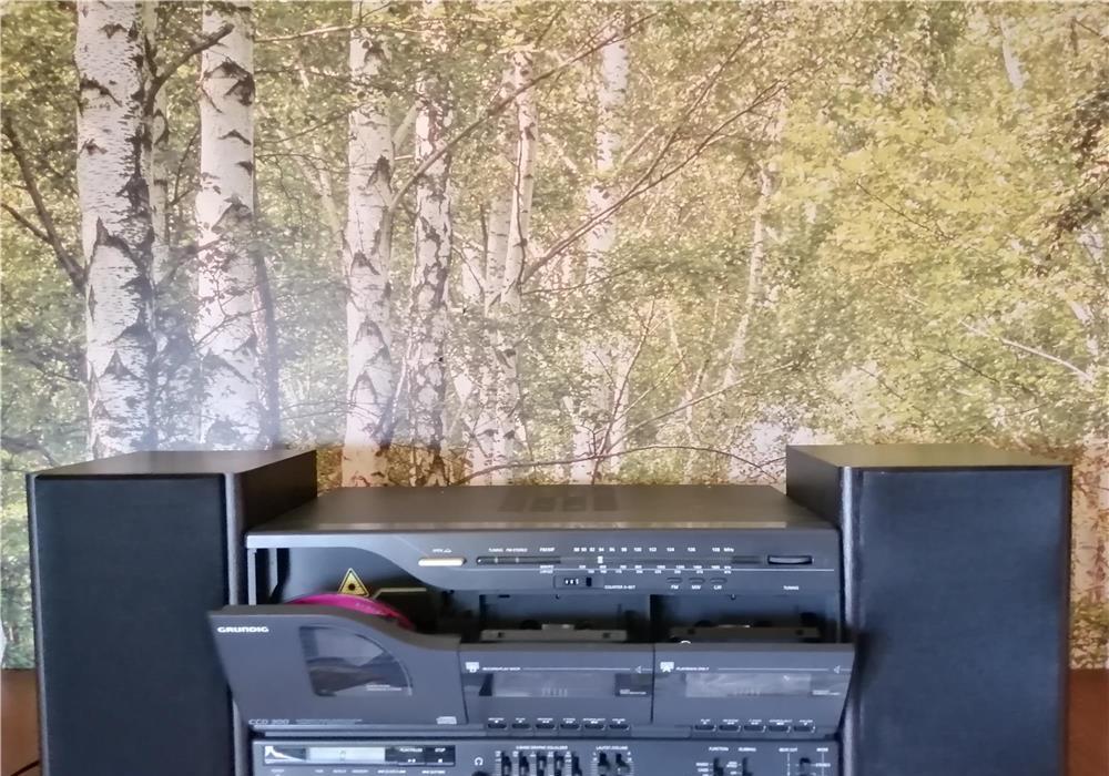 Vand combina GRUNDIG CCD 300. si boxe PHILIPS