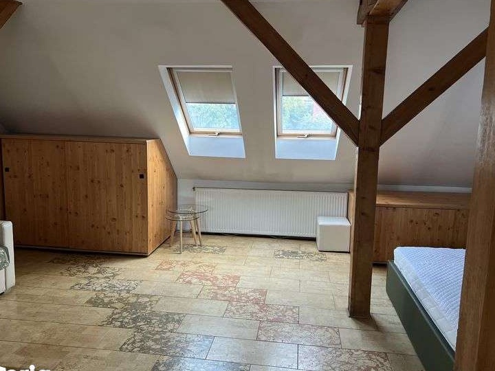 Vand corp de casa De Mijloc Brasov