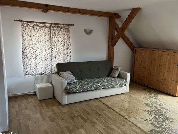 Vand corp de casa De Mijloc Brasov