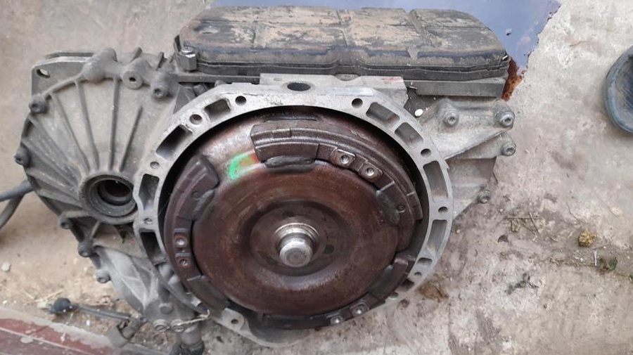 Vând cutie automată Mercedes Benz atlas 1.7 disel  și alternator ford focus 2 2oo8