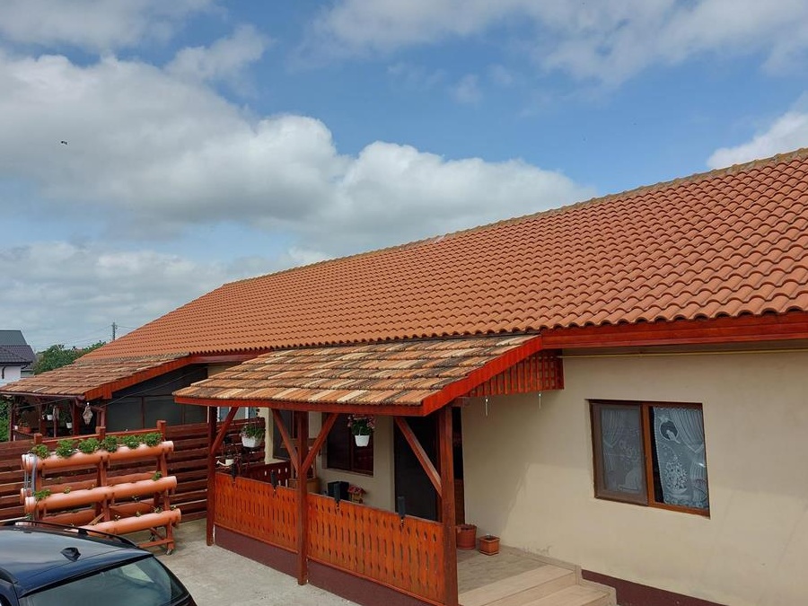 Vând duplex 250mp, teren suprafața totală 1866mp 350000euro