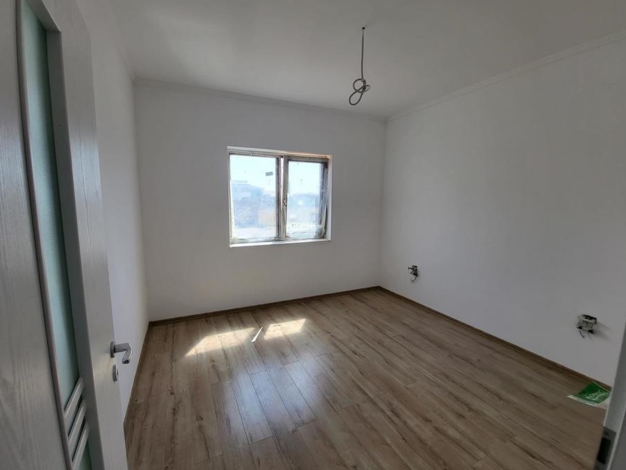 Vand duplex pe un nivel Dumbravita zona Ion Creanga