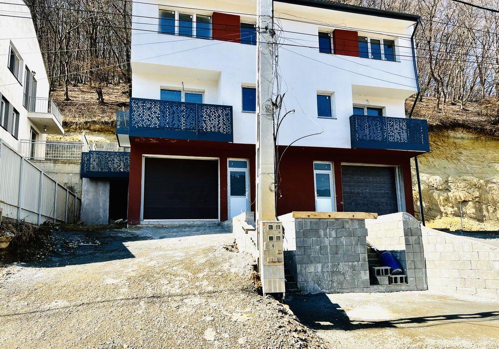 Vand duplex semifinisat 180 mp utili pe 3 nivele-10 min Vivo