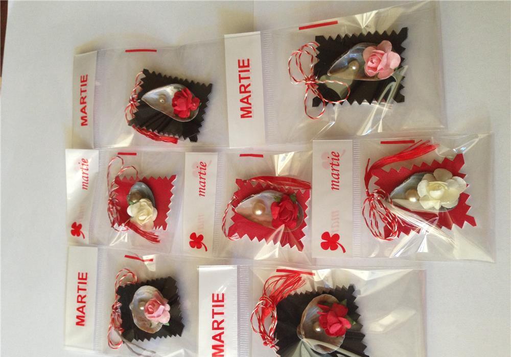 Vand en gros martisoare si felicitari hand made