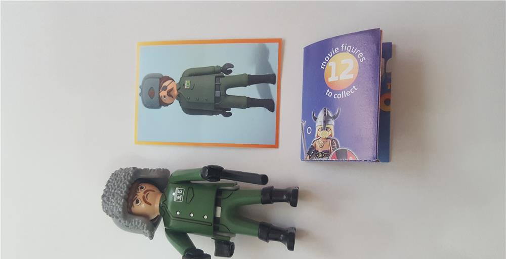 vând figurine / omuleti playmobil The Movie seria 1