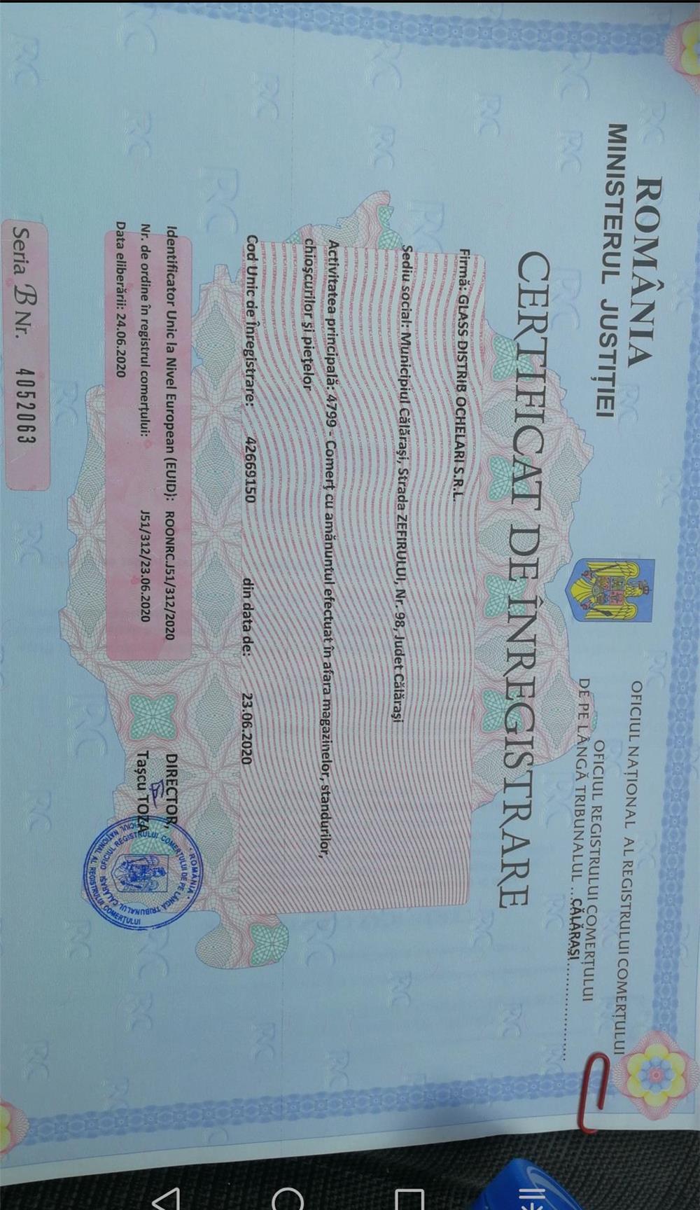 Vand firma distributie rame ochelari