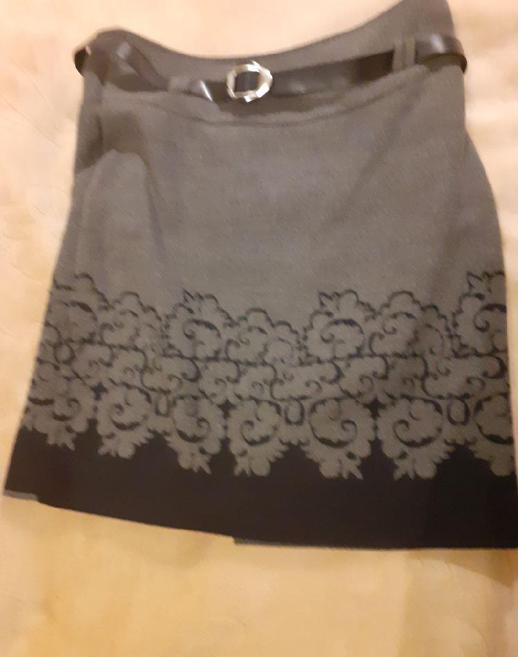 Vand fusta moderna, eleganta, gri, m. 44