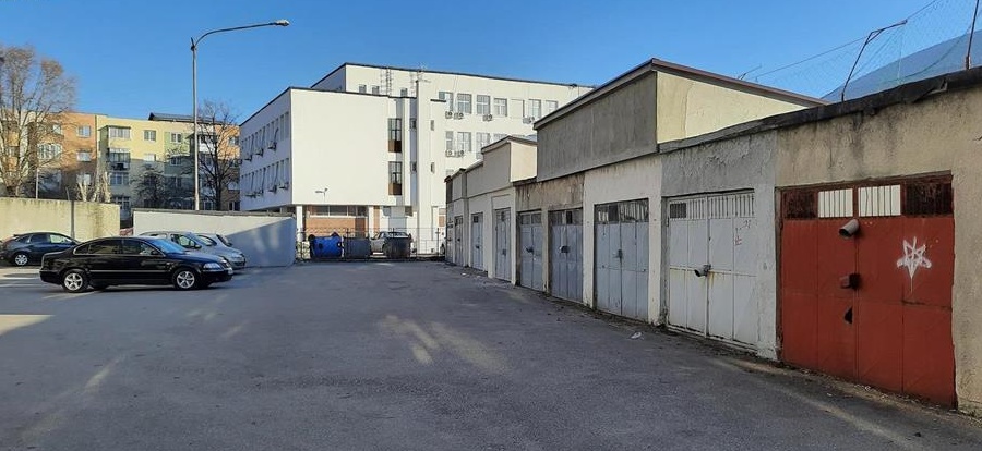 Vand garaj