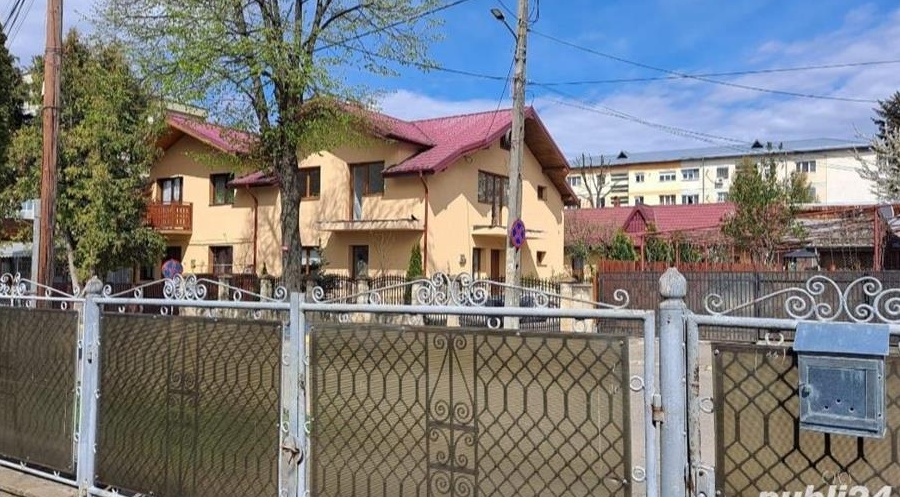 Vand Gard Metalic si porti pentru fatada