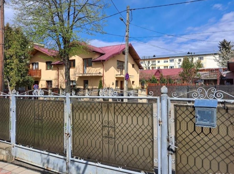 Vand Gard Metalic si porti pentru fatada