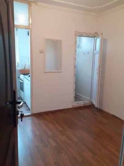 Vând garsoniera confort 3 bucuresti sec 5 bucuresti parchet  gaze,etc