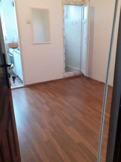 Vând garsoniera confort 3 bucuresti sec 5 bucuresti parchet  gaze,etc