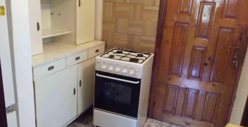 Vand garsoniera etaj 3, zona ,, Calea Buziasului " Str.Marius Nemtoc