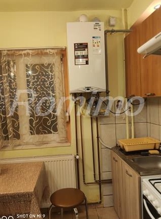 Vand garsoniera mobilata si utilata cu CENTRALA PROPRIE pe gaz, parter, zona Bucovina