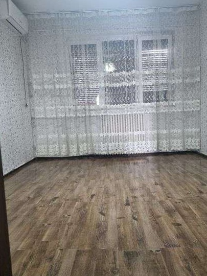 Vand garsoniera, pret usor negociabil..35.000 €