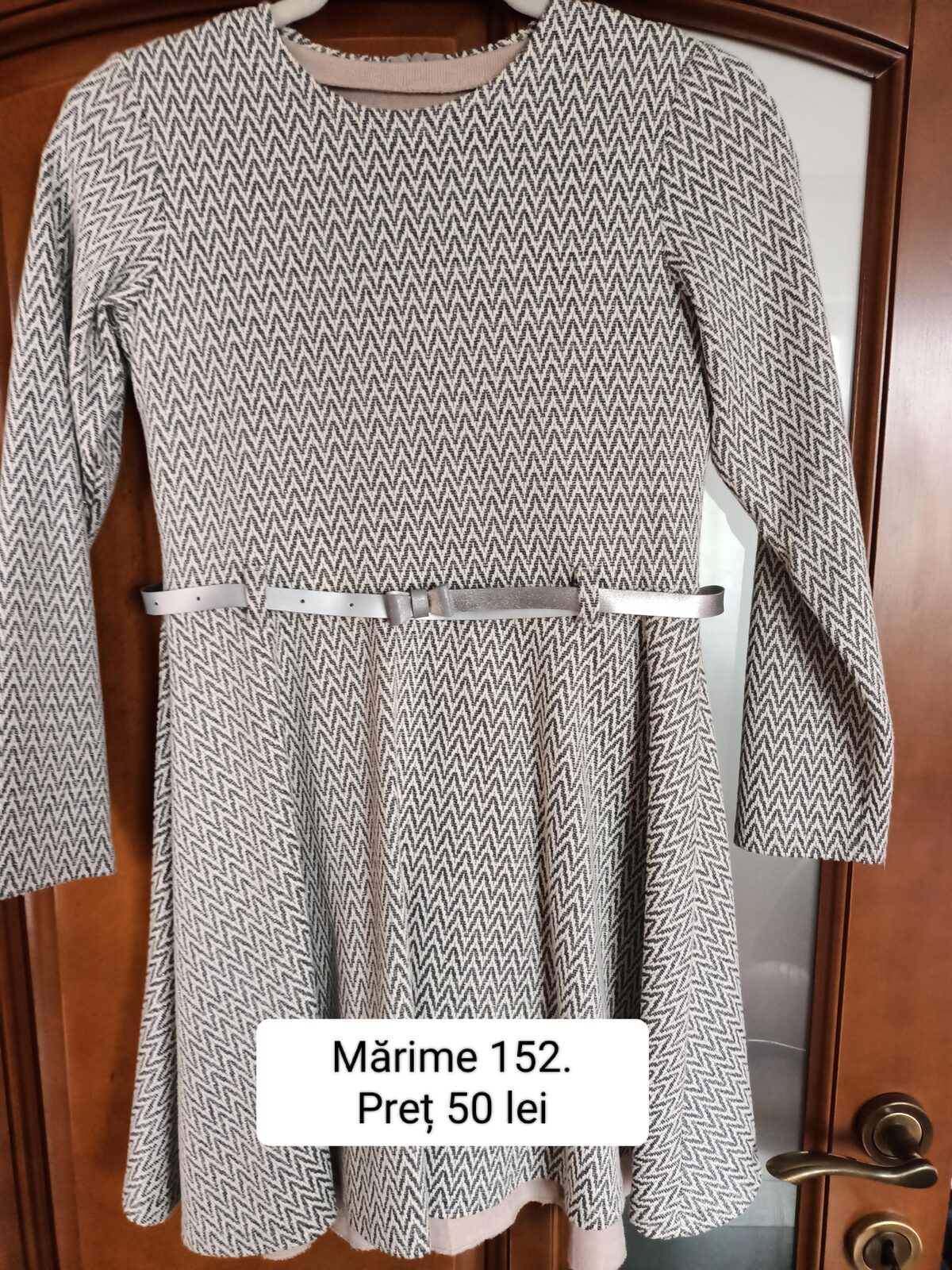 Vând haine fetiță