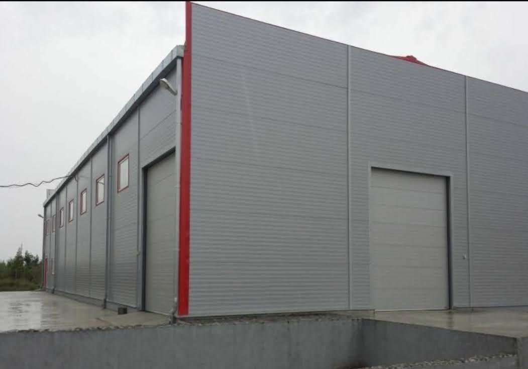 Vand hala metalică 8x25,structura,panouri sandwich,tabla și alte dimen