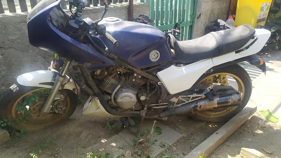 Vand Honda VF 750 F