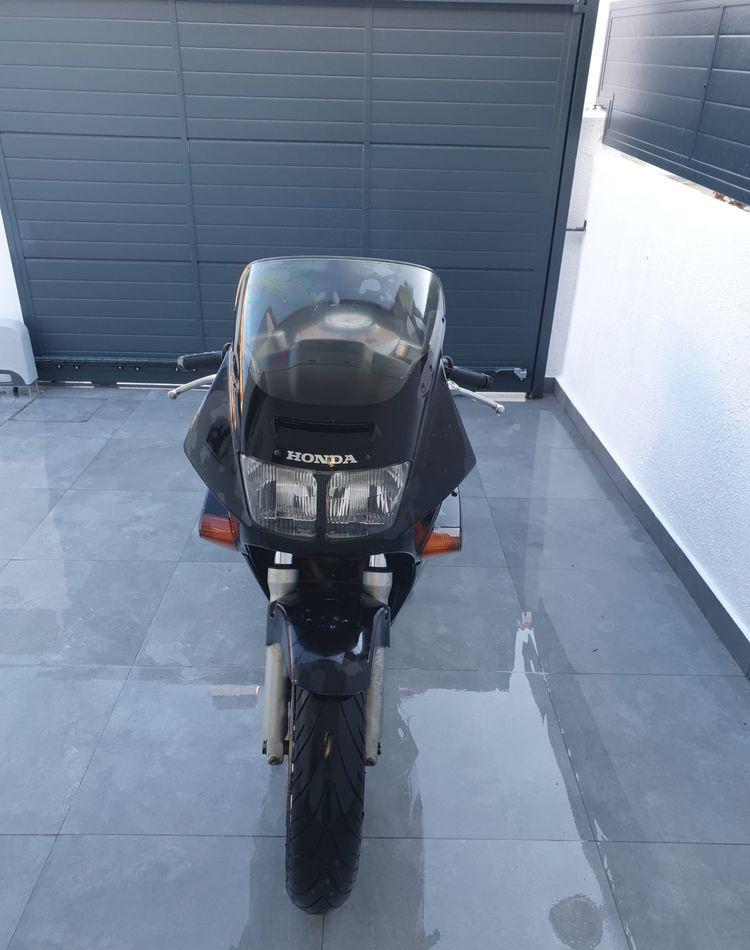 Vand Honda VFR750