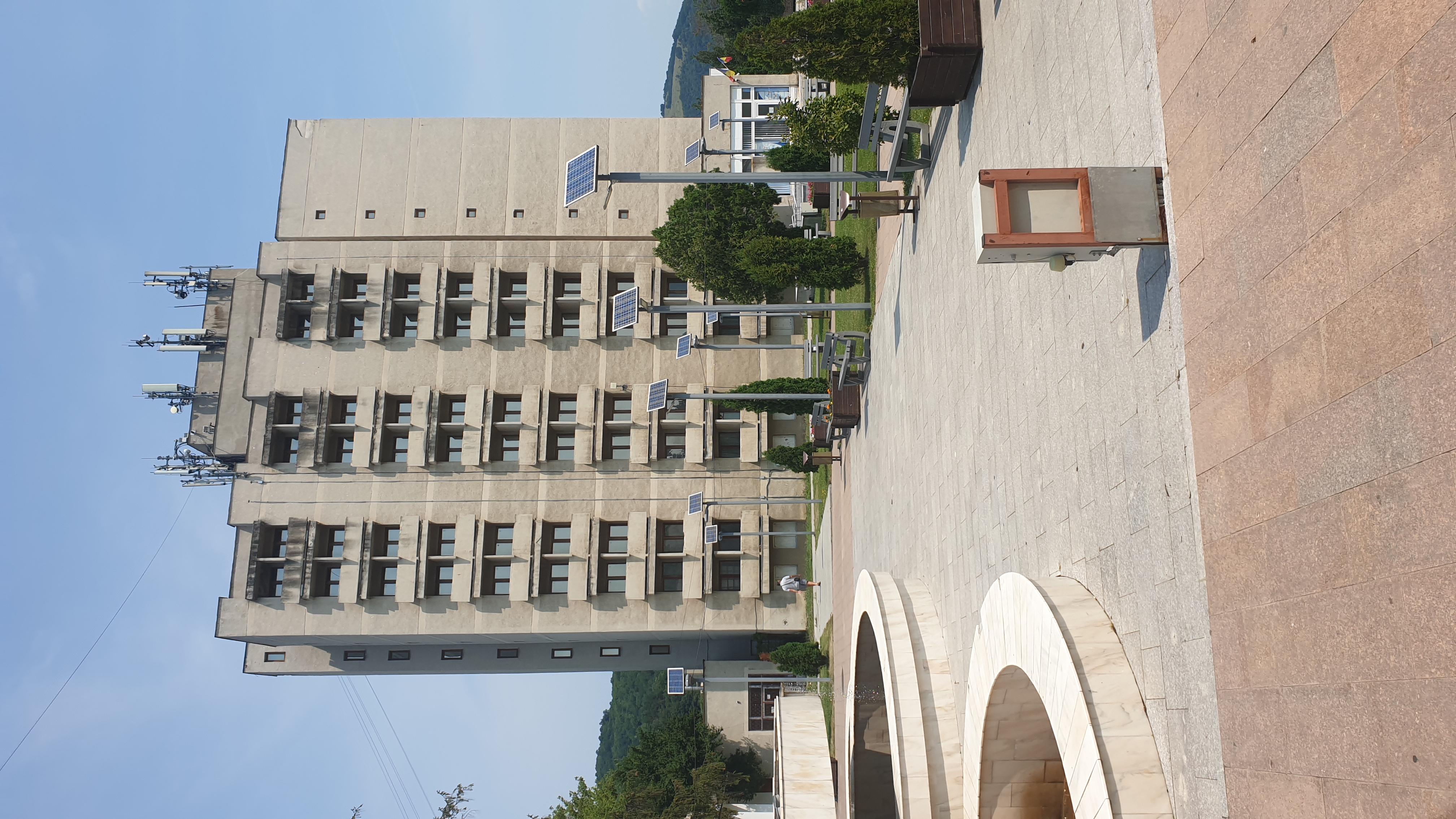 Vând Hotel  sau închiriez