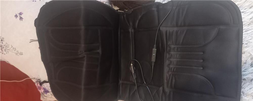 Vand husa auto incalzire scaune cu doua trepte de caldura, alimentare la mufa priza bricheta 12 V