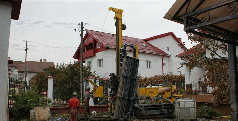 Vand instalatie foraj sonde si puturi apa Atlas Copco an 2011 6000 ore